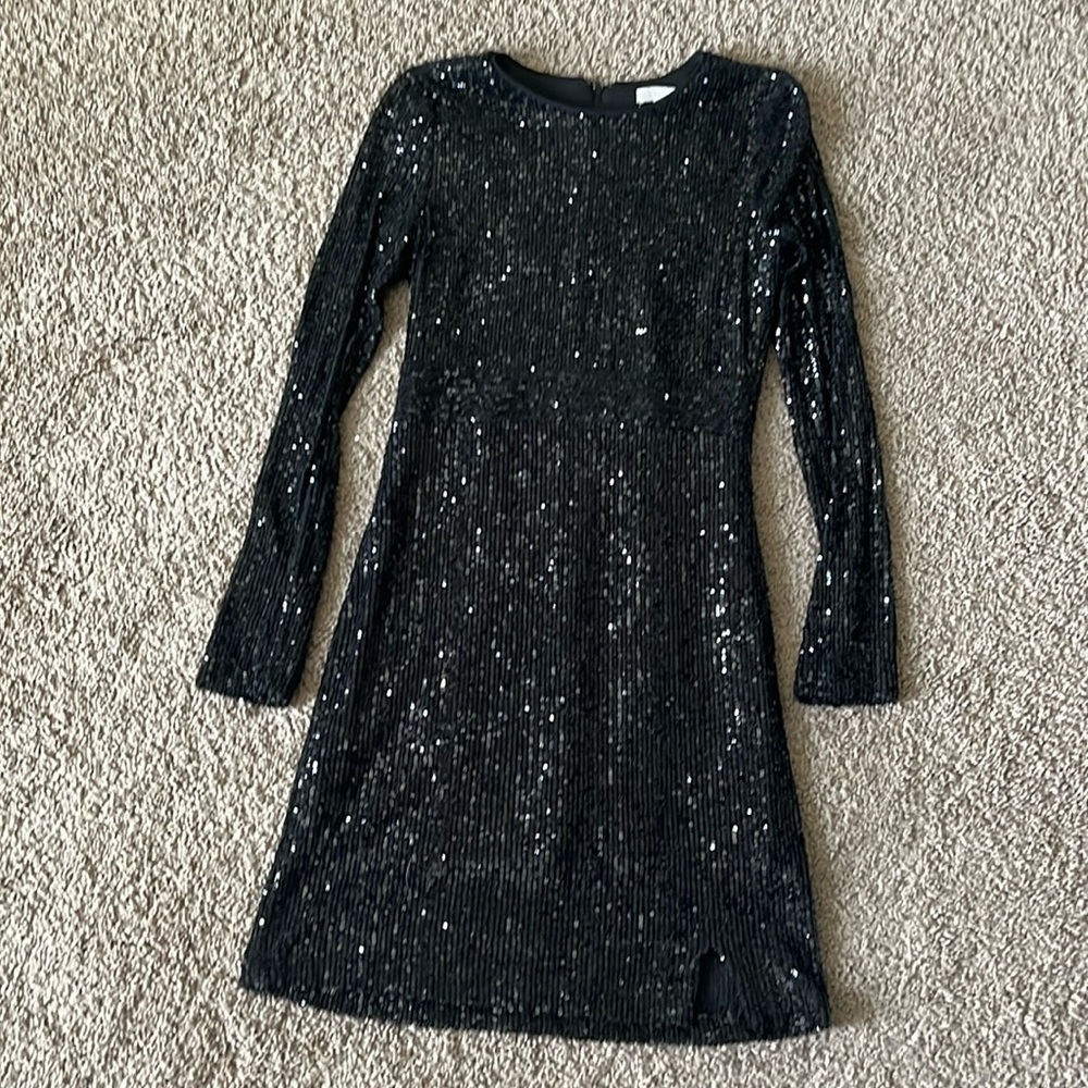 Gianni bini size medium, sparkling, long sleeve, sequin dress